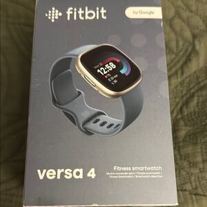 Fitbit Versa 4 Smartwatch with Health Tracking